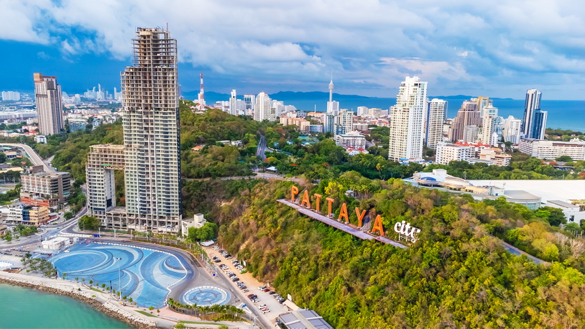 Modern Pattaya lifestyle and property investment opportunities attracting international remote buyers to Thailand